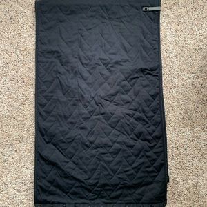 Black Lululemon vinyasa scarf